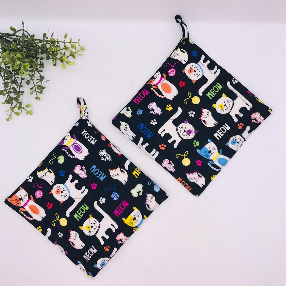 2 Square Potholders, Cats Meow on Black Cottage Core Kitchen 7x7 Inches